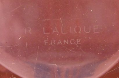 René Lalique – Vase « Ondine » en verre rose
Vase...