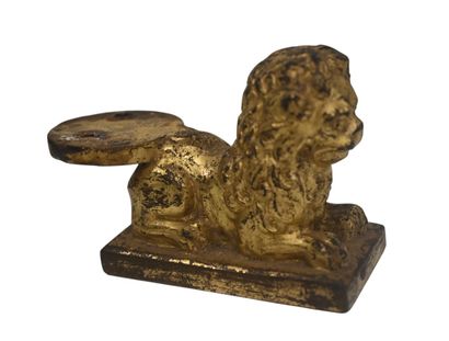 Ensemble de quatre lions en bronze doré,...