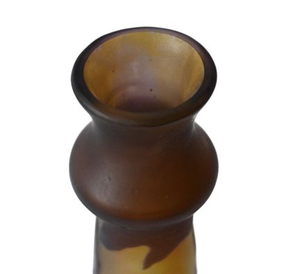 Émile Gallé – Vase en verre camée, Art Nouveau,...