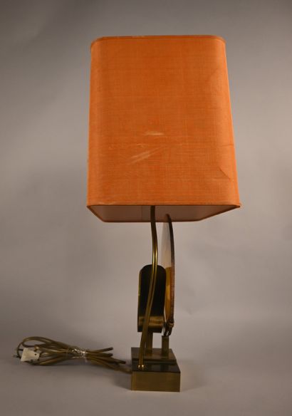 Lampe sculpturale en cornaline et laiton,...