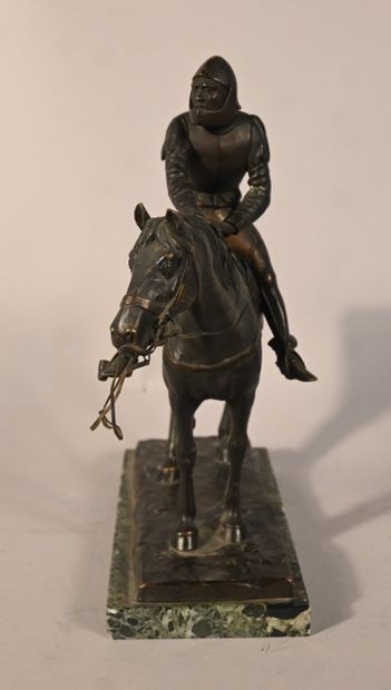 Cavalier en bronze sur socle en marbre, XIXe–début...