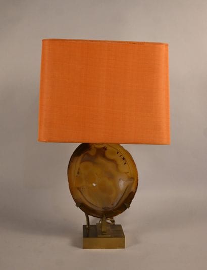 Lampe sculpturale en cornaline et laiton,...