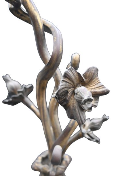 Lampe de table de style Art Nouveau, métal...
