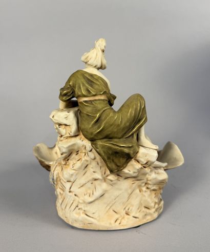 Royal Dux – Sculpture en porcelaine Art Nouveau,...