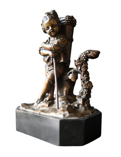 Paire de statuettes en bronze, garçon et...