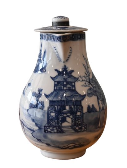 Cafetière / pot à eau chaude en porcelaine...