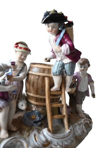 Figurine en porcelaine Volkstedt – Scène...