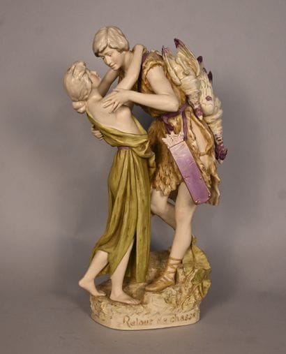 ROYAL DUX (Bohême) – Sculpture en porcelaine...