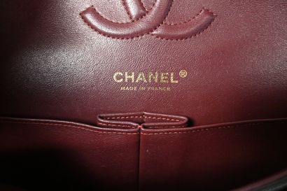 CHANEL Classic Flap – Sac en cuir caviar...