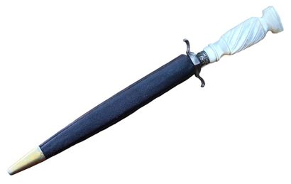 Set from the XIXᵉ century: stylus and matching...