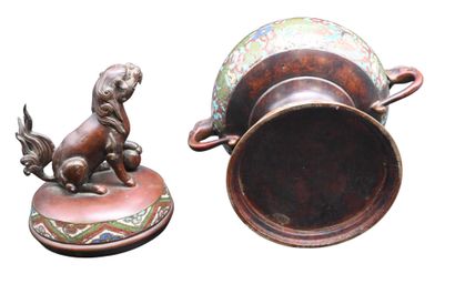 Brûle-parfum chinois en bronze et cloisonné...
