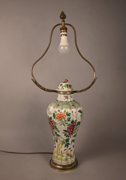 Samson-style porcelain lamp with floral and...
