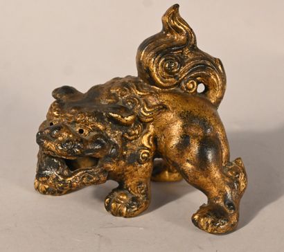 Lion chinois ancien (Shishi / chien de Fô)...