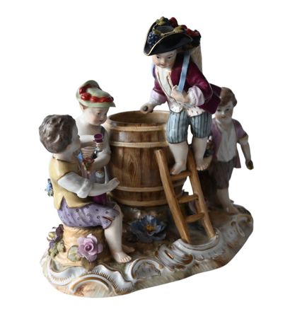 Figurine en porcelaine Volkstedt – Scène...