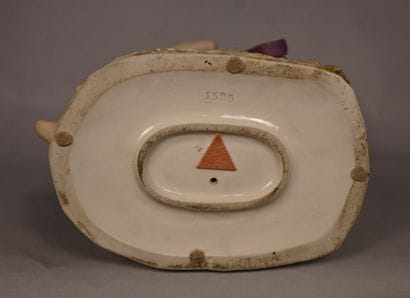 ROYAL DUX (Bohême) – Sculpture en porcelaine...