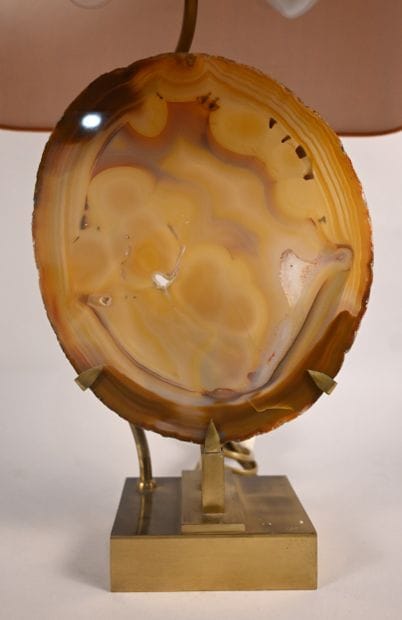 Lampe sculpturale en cornaline et laiton,...