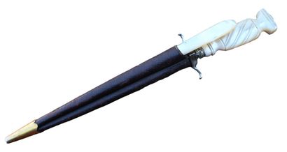 Set from the XIXᵉ century: stylus and matching...