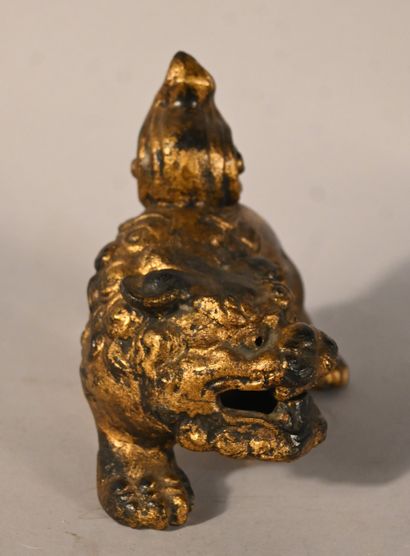 Lion chinois ancien (Shishi / chien de Fô)...