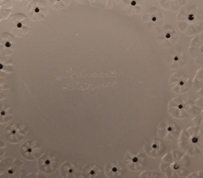 Coupe en cristal pressé, Nemours, Lalique...