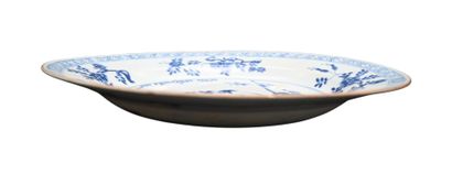 Assiette en porcelaine chinoise bleue et...