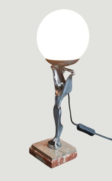 Lampe Art Déco en chrome et verre dépoli,...