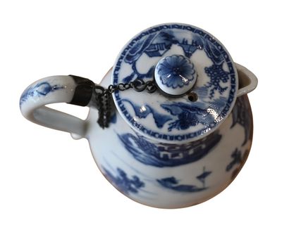 Cafetière / pot à eau chaude en porcelaine...