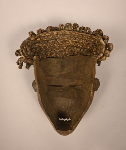 Chokwe – Angola – masque en bois avec coiffure...