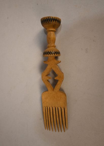 Peigne Tutsi – Rwanda – première moitié du...