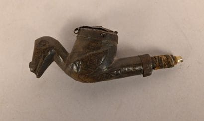 Pipe zoomorphe Yaka – RD Congo – première...