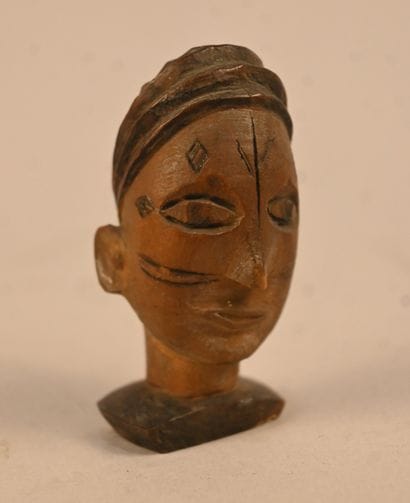 Tête sculptée Chokwe / Lunda – RD Congo /...