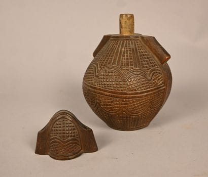 Corne à poudre – Kongo, RD Congo – début...
