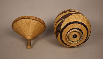 Panier Tutsi couvert, Rwanda, première moitié...