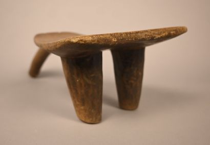 Lobi – Burkina Faso – tabouret en bois –...