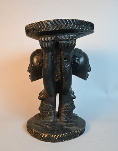 Tabouret caryatide Luba à double personnage...