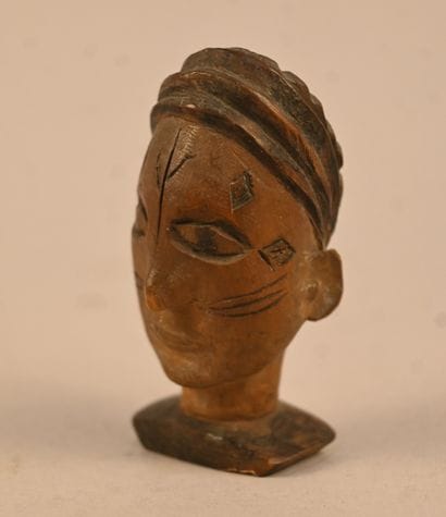 Tête sculptée Chokwe / Lunda – RD Congo /...