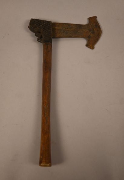 Hache Lunda, RD Congo, première moitié du...