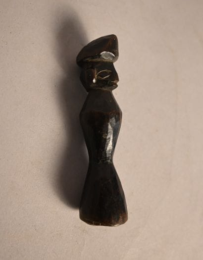 Fétiche Yaka miniature – RD Congo – première...
