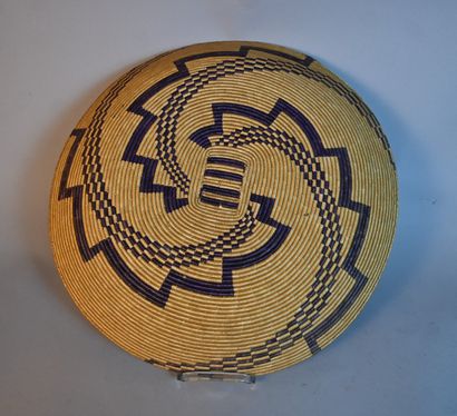 Grand plateau tressé en fibres – Rwanda,...