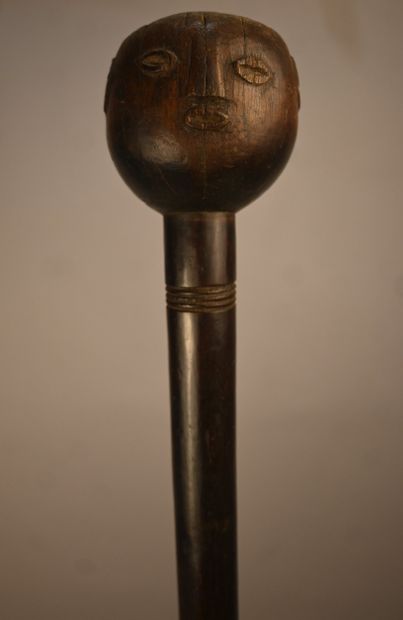 Tanzania - Anthropomorphic war club or stick/sceptre...