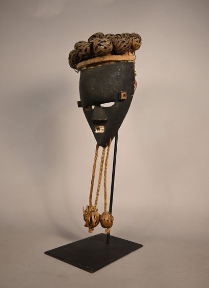 Mukinka Salampasu mask, DR Congo, wood, fiber...
