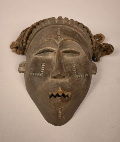 Chokwe – Angola – masque en bois avec coiffure...