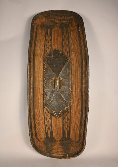 Ngombe raffia shield - DR Congo - early 20th...