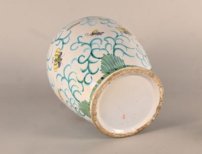 Brussels earthenware covered pot, 18th century...