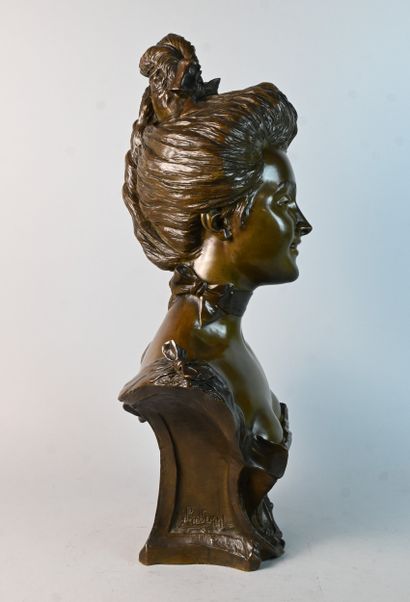 Female bust in patinated regula, signed A....