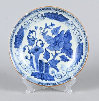 Blue and white porcelain plate, China, 19th-20th...