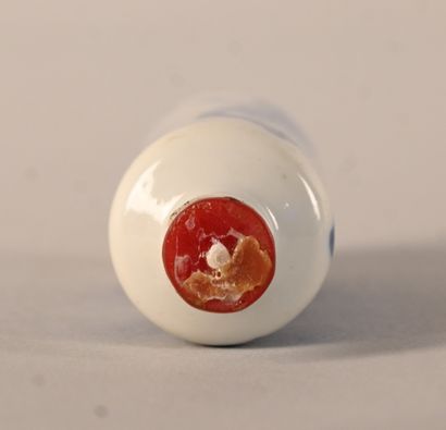 Blue and white porcelain snuff bottle with...
