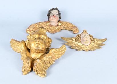 Set of three baroque carved wood angel heads
Set...
