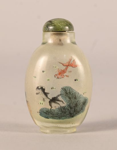 Snuff bottle in glass painted on the inside...