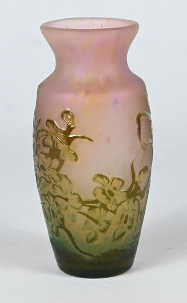 Multi-layered glass vase with acid-etched...