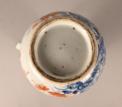 Imari porcelain pitcher China, early 18th...